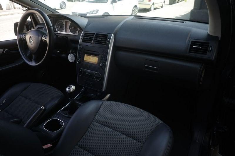 Mercedes-Benz Classe A Mercedes-Benz Classe A A 160 (150) be ANNO 2010