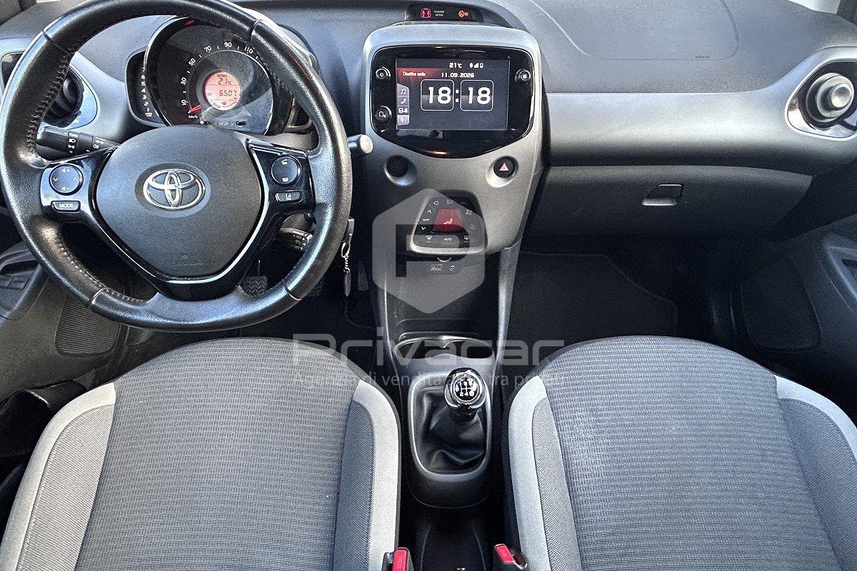 TOYOTA Aygo Connect 1.0 VVT-i 72 CV 5 porte x-fun