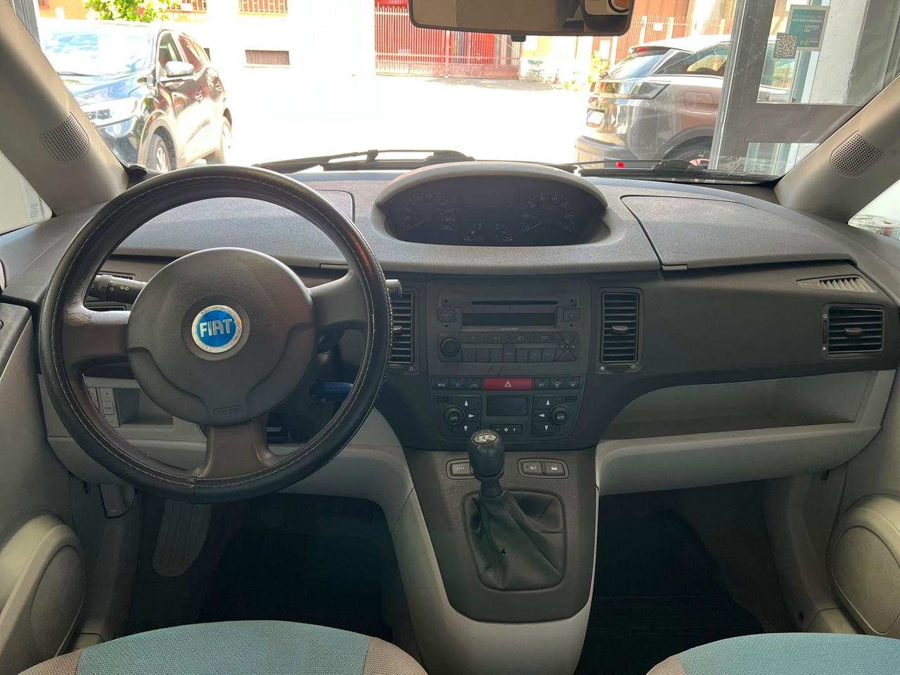 Fiat Idea 1.4 16V Emotion