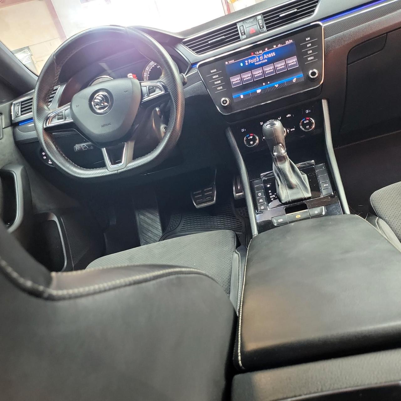Skoda Superb Super B 2.0 TDI 190CV SCR DSG Wegon laurin&klemant-statin wagon