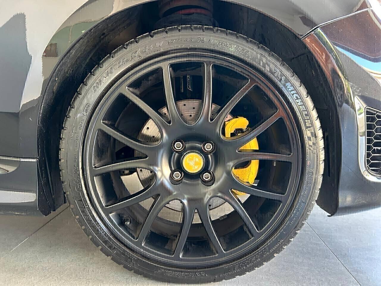 Abarth 595 1.4 Turbo T-Jet PISTA 165 CV