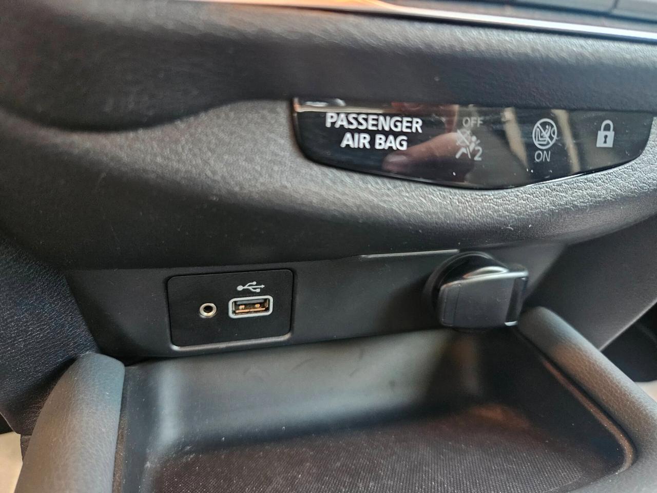Nissan Juke 1.0 DIG-T 114 CV N-Connecta