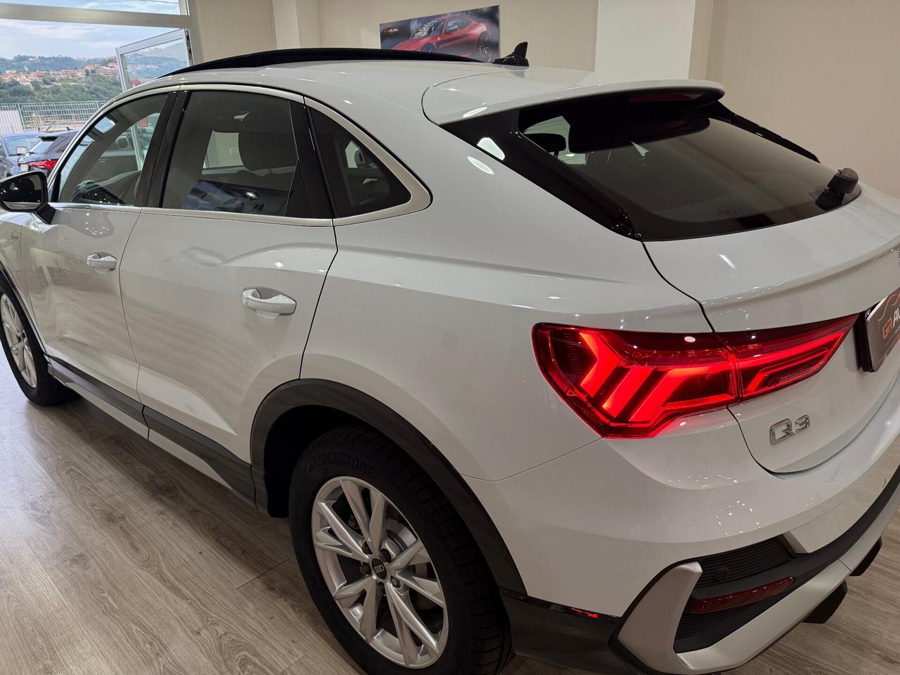 Audi Q3 SPB 35 TDI S tronic S line editionTetto Apribile&Panoramico
