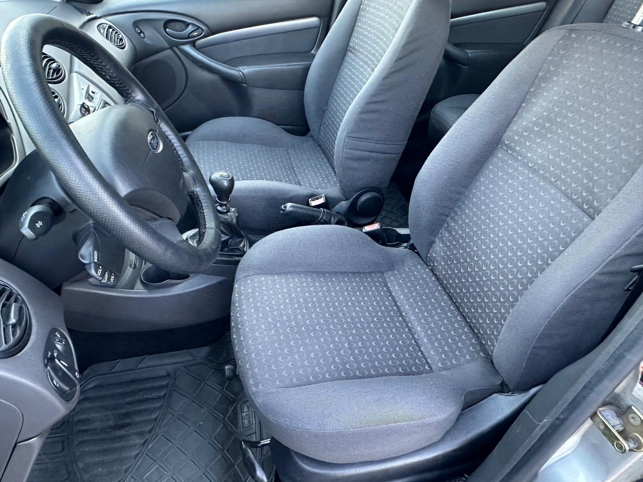 Ford Focus 1.8 TDCi (100CV) cat 5p. Zetec 97000km