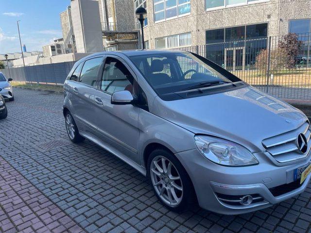 MERCEDES-BENZ B 200 CDI Sport