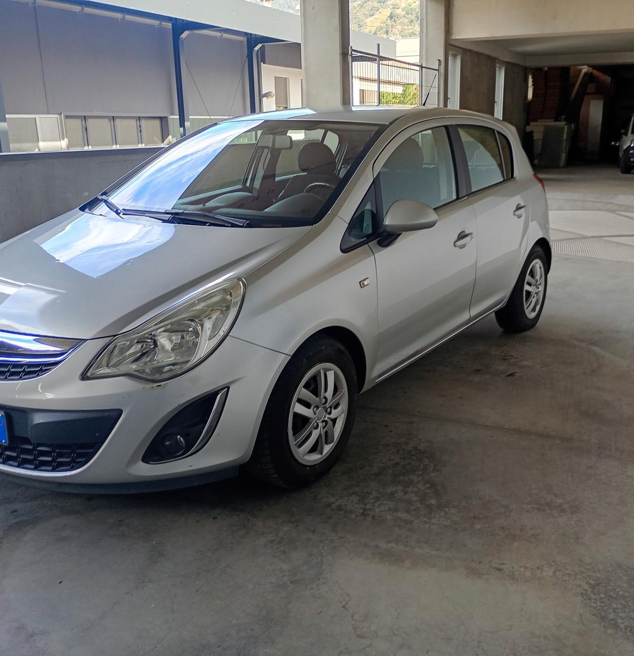 Opel Corsa 1.2 5 porte Elective