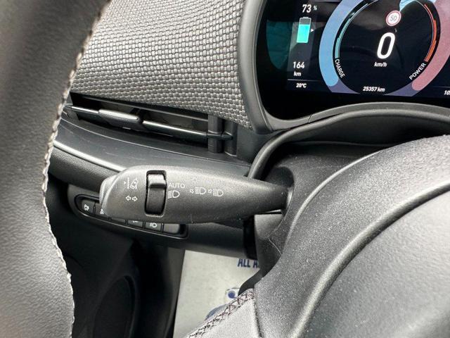 FIAT 500e 3+1 42 kWh La Prima OroRosa