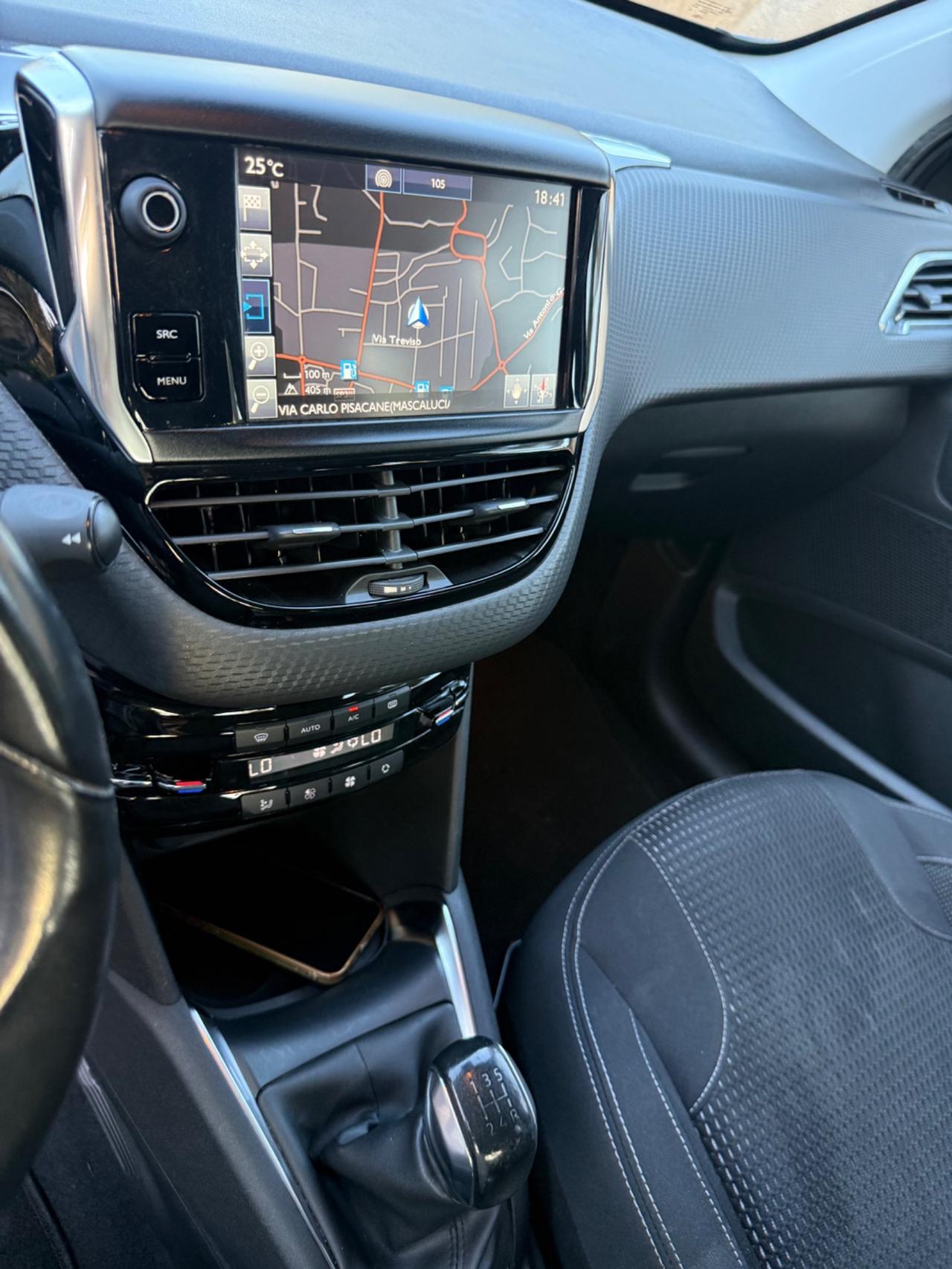 Peugeot 208 BlueHDi 100 5 porte Allure