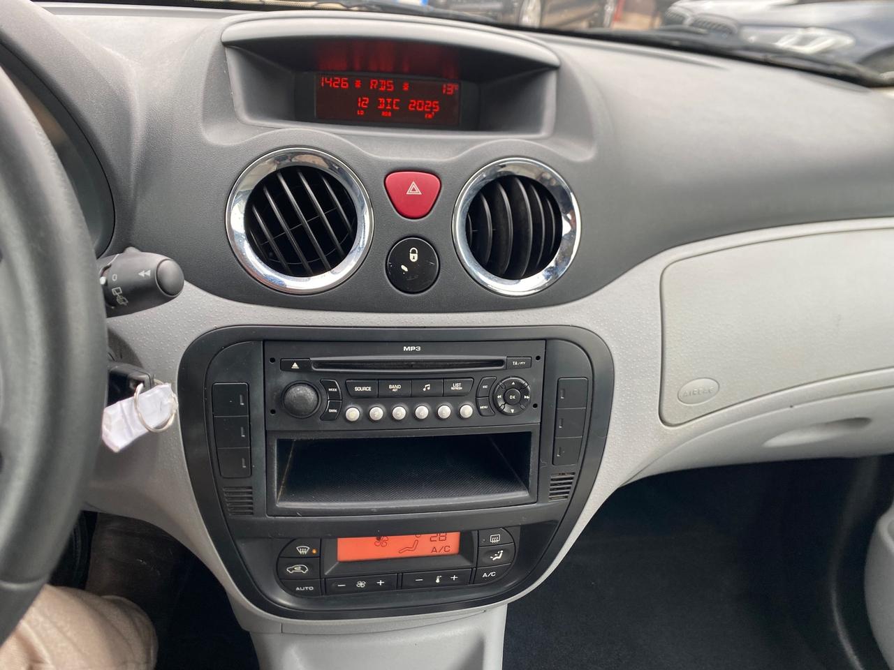 Citroen C3 1.1 Elegance NEOPATENTATI E UNICO PROPRIETARIO