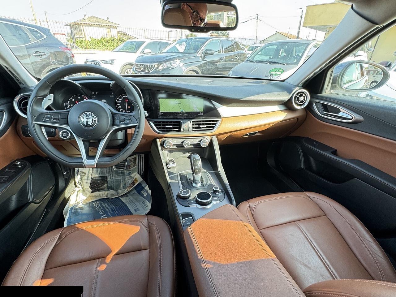 ALFAROMEO GIULIA BUSINESS navi pelle clima