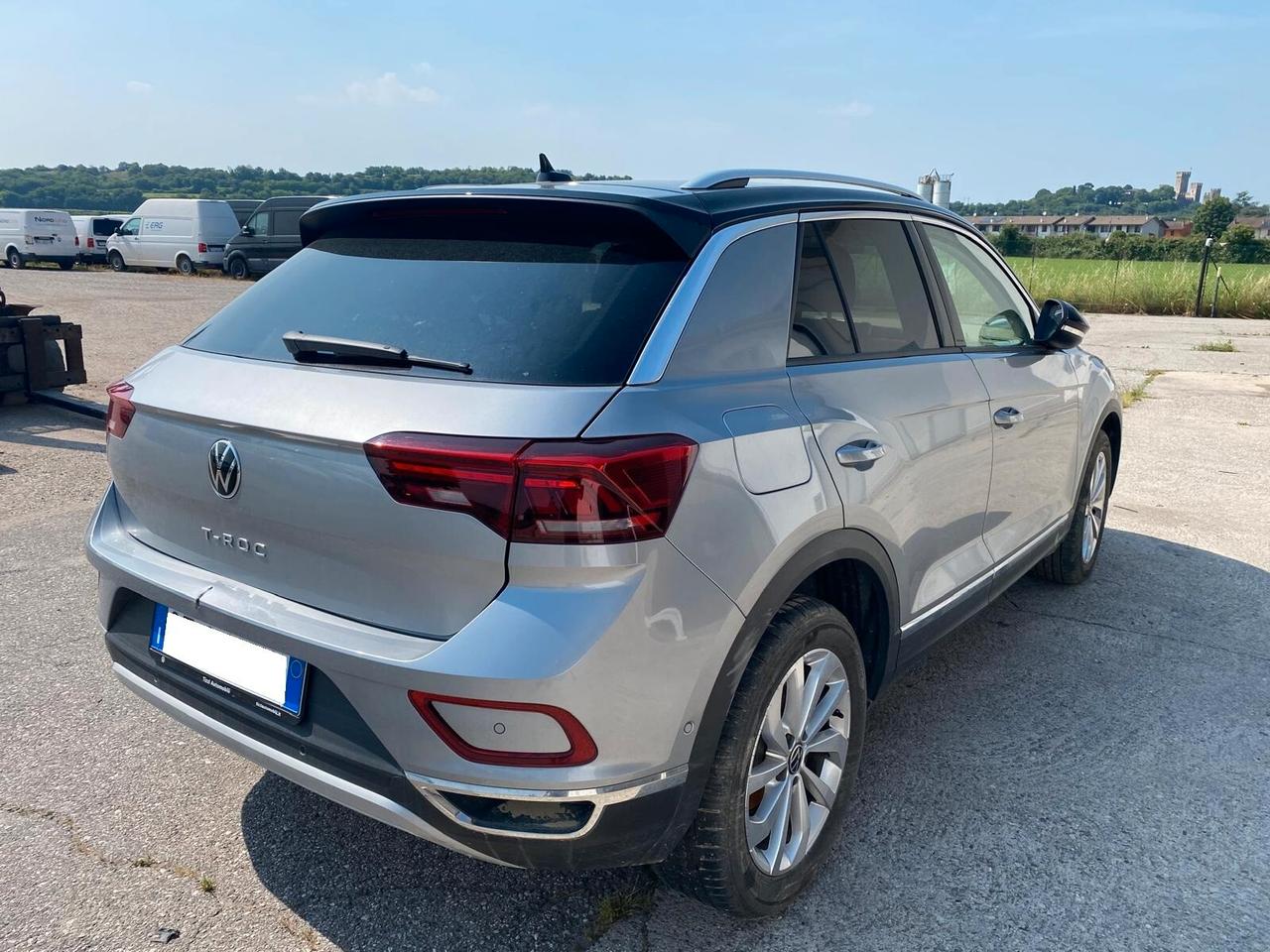 Volkswagen T-Roc 2022 1.0 tsi 115cv ALLUVIONATA