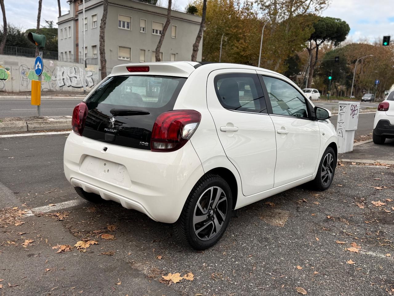 Peugeot 108 VTi 68 5 porte Allure CabrioPDC