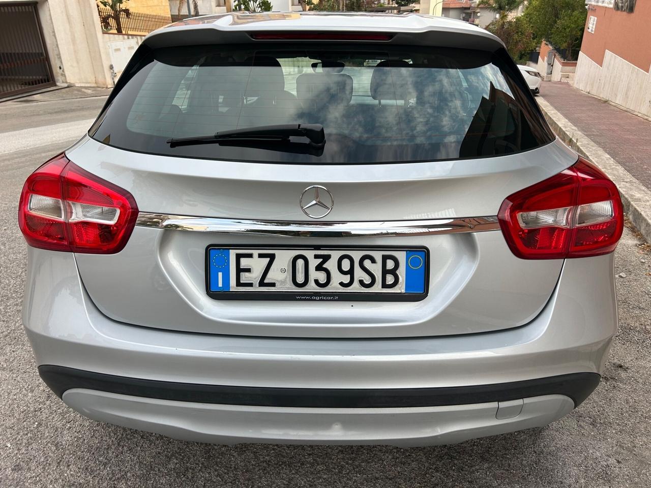 Mercedes-benz GLA 180 d Executive