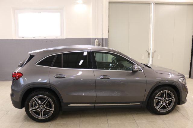 MERCEDES-BENZ GLA 180 d Automatic Premium