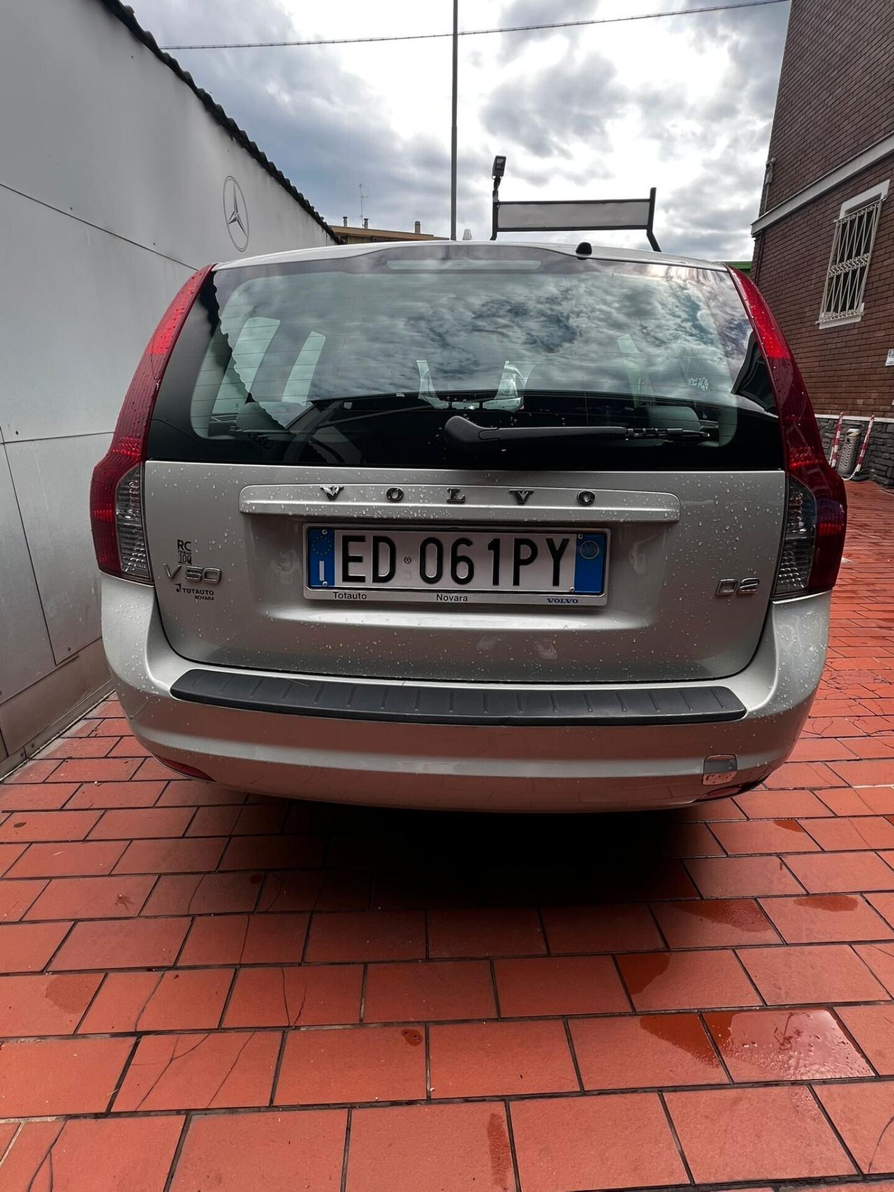 Volvo V50 D4 R-design