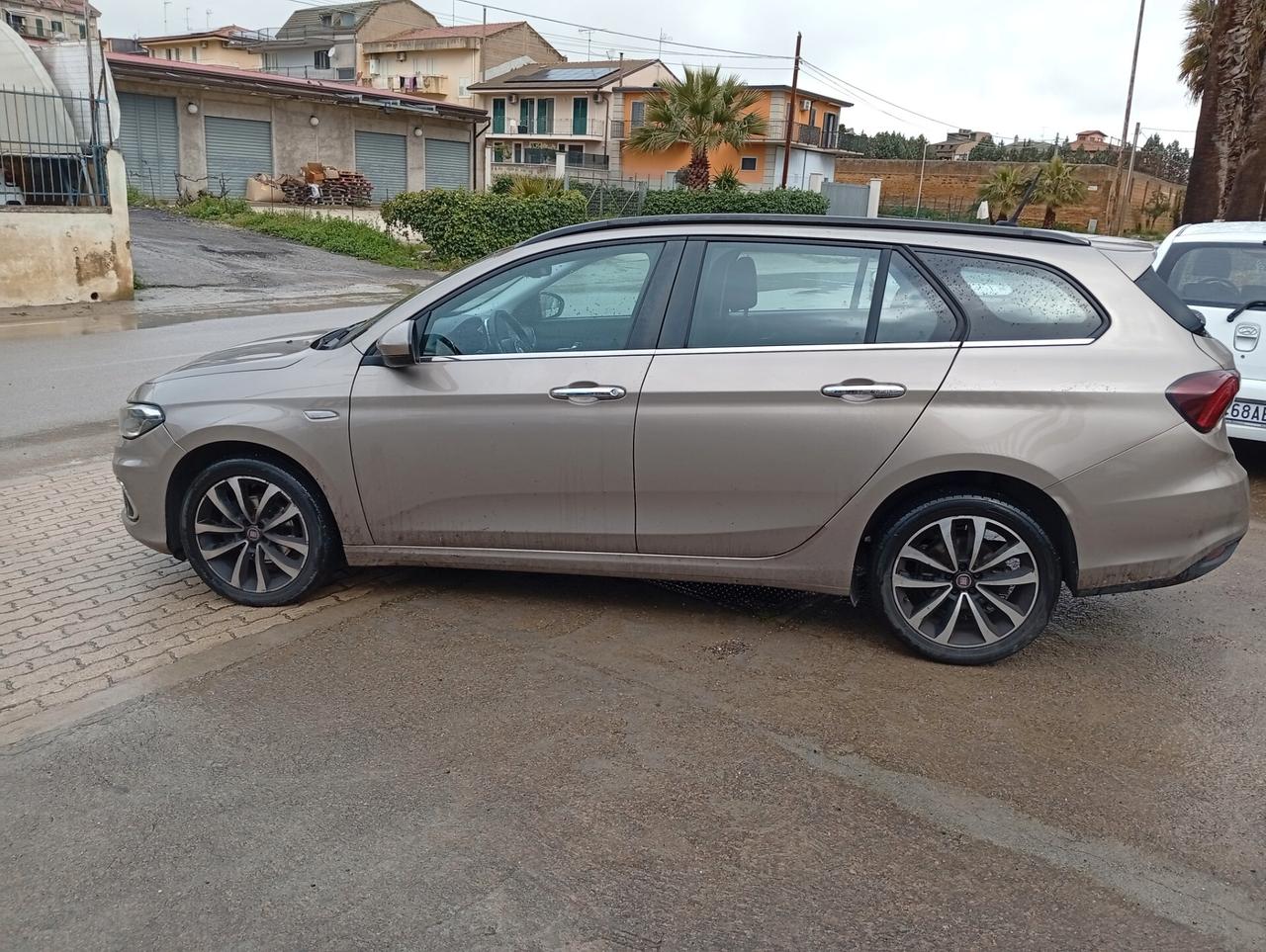 Fiat Tipo 1.6 Mjt S&S SW Lounge aut.