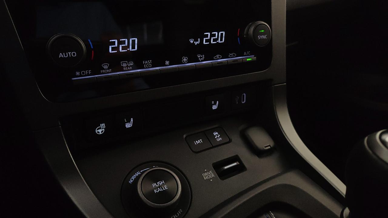 TOYOTA GR Yaris 1.6 Rovanpera Special Edition imt-6