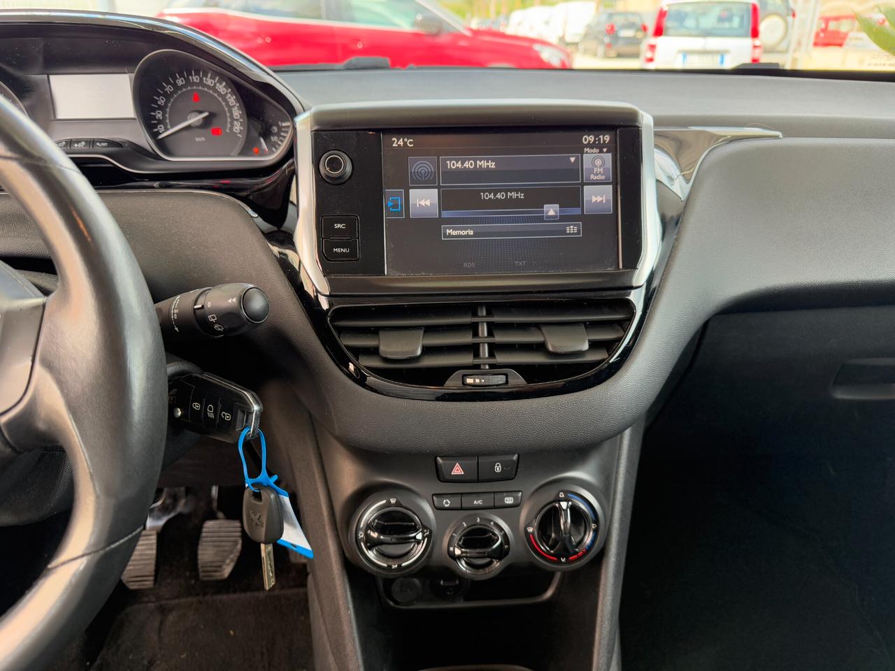 PEUGEOT 208 2016 1.2 BENZINA 82 CV 134.000 KM