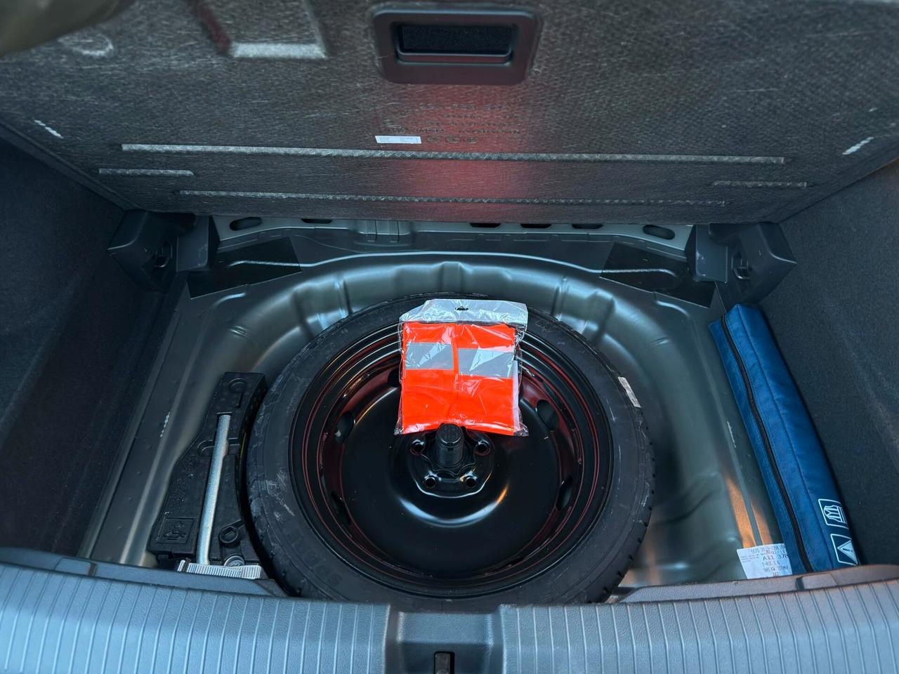 Volkswagen T-Roc 1.6 TDI SCR Business BlueMotion Technology