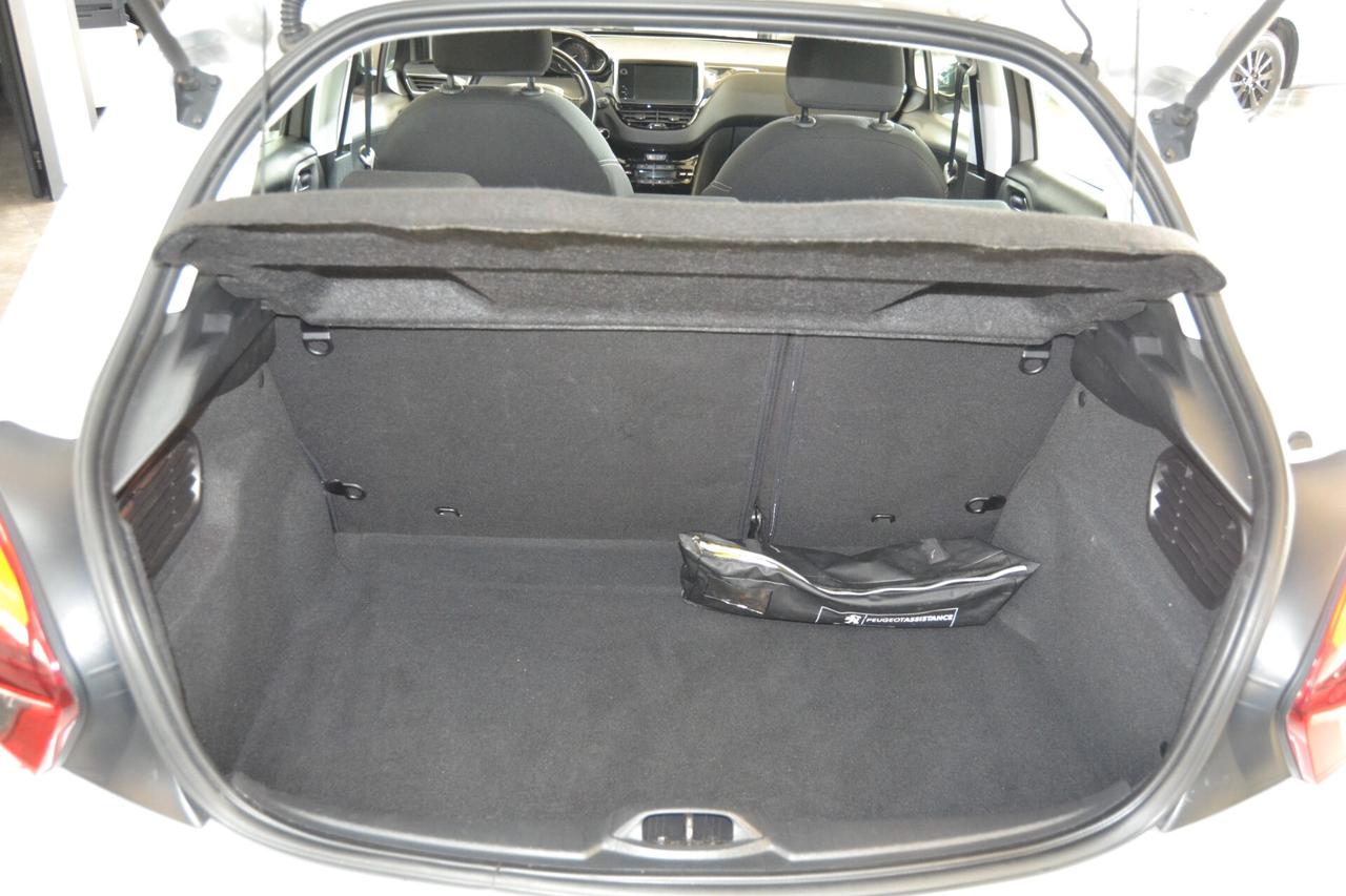 Peugeot 208 BlueHDi 75 5P Allure Navi/UniPRO/KMDOC