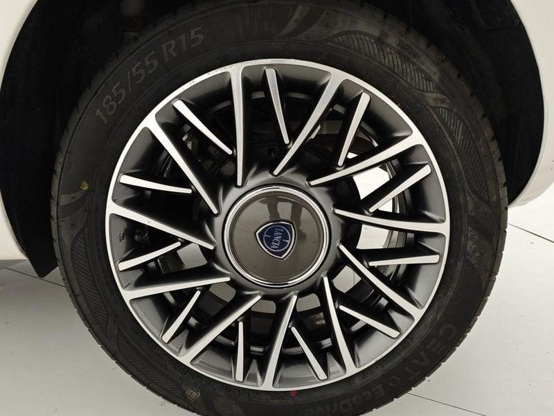 Lancia Ypsilon 1.0 FireFly 5 porte S&S Hybryd Gold