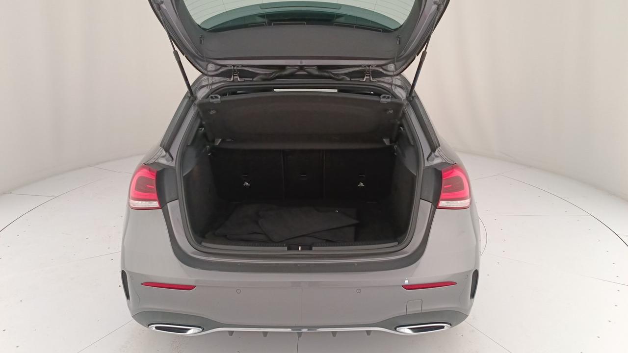 Mercedes-Benz A 180 d Premium auto