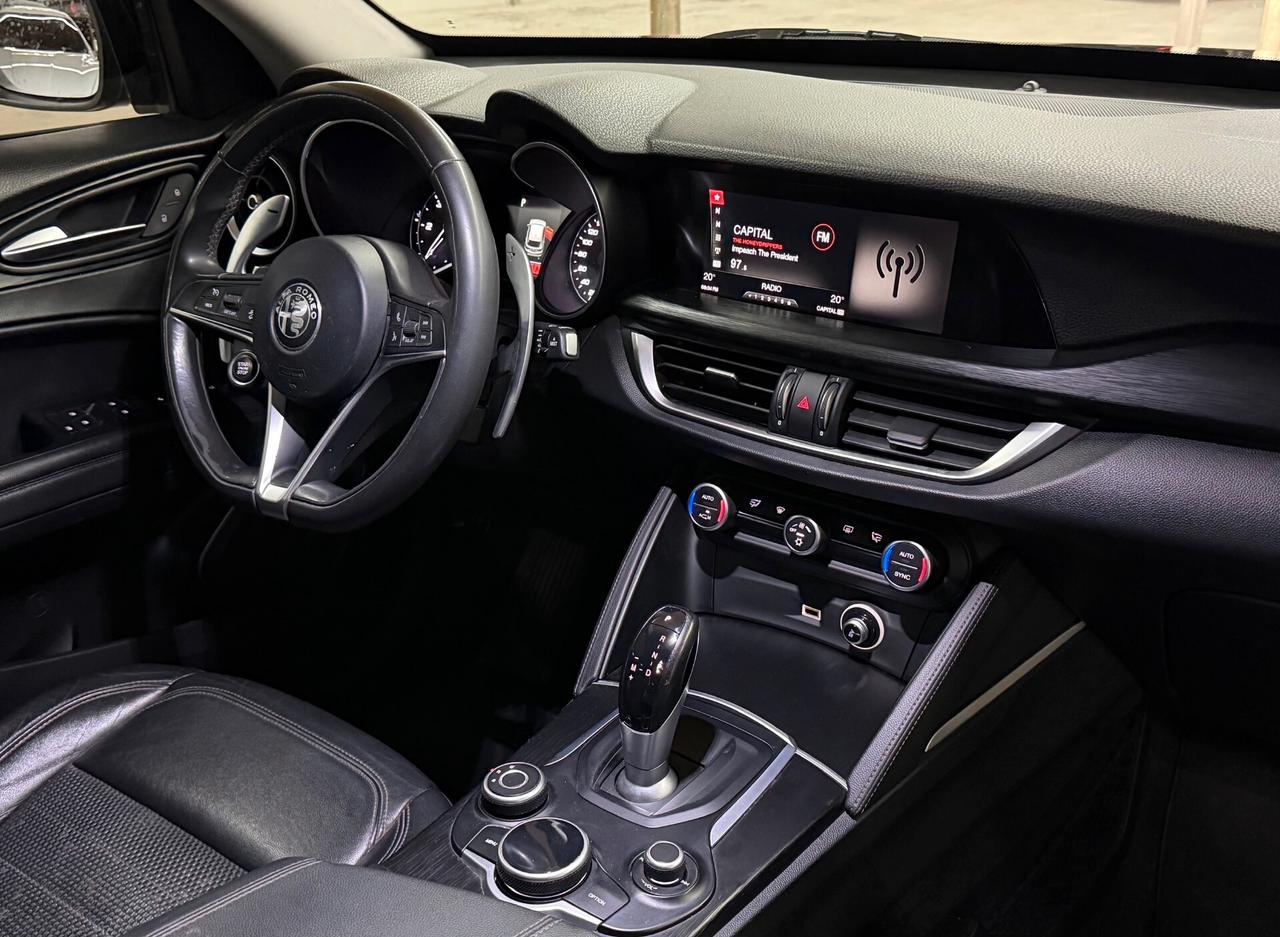 Alfa Romeo Stelvio 2.2 Turbodiesel 210 CV AT8 Q4 Super