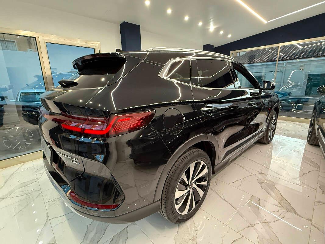 Byd Seal U DM-i BYD Seal U DM-i Plug-In Hybrid – 8 ANNI DI GARANZIA