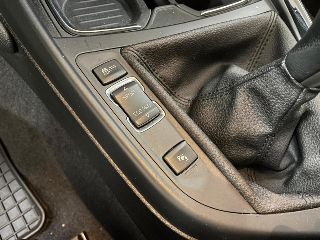 Bmw 116 116d 5p. Efficient Dynamics Sport TETTO APRIBILE