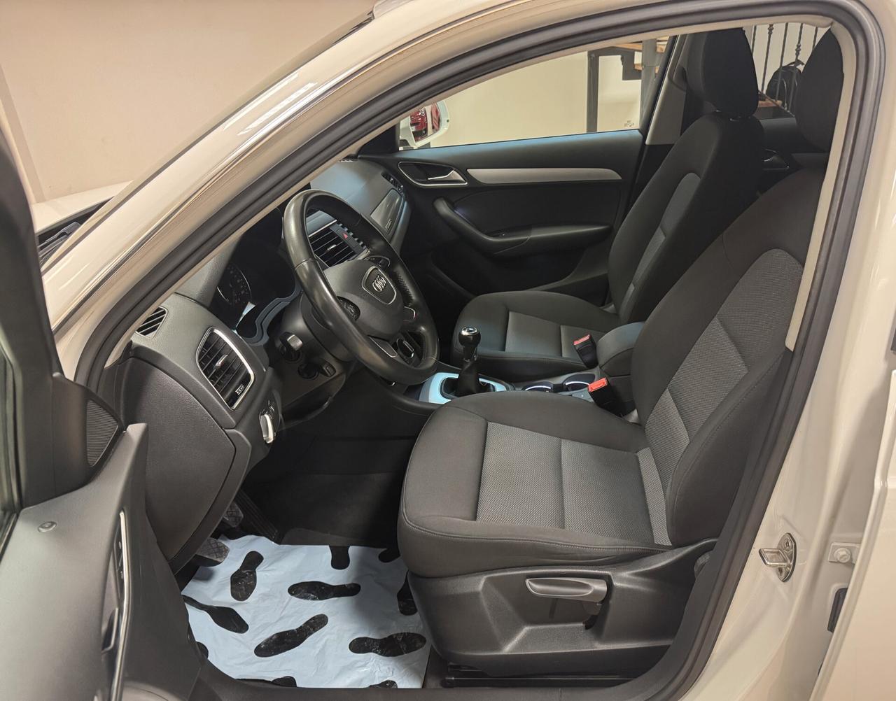 Audi Q3 2.0 TDI 120 CV Sport