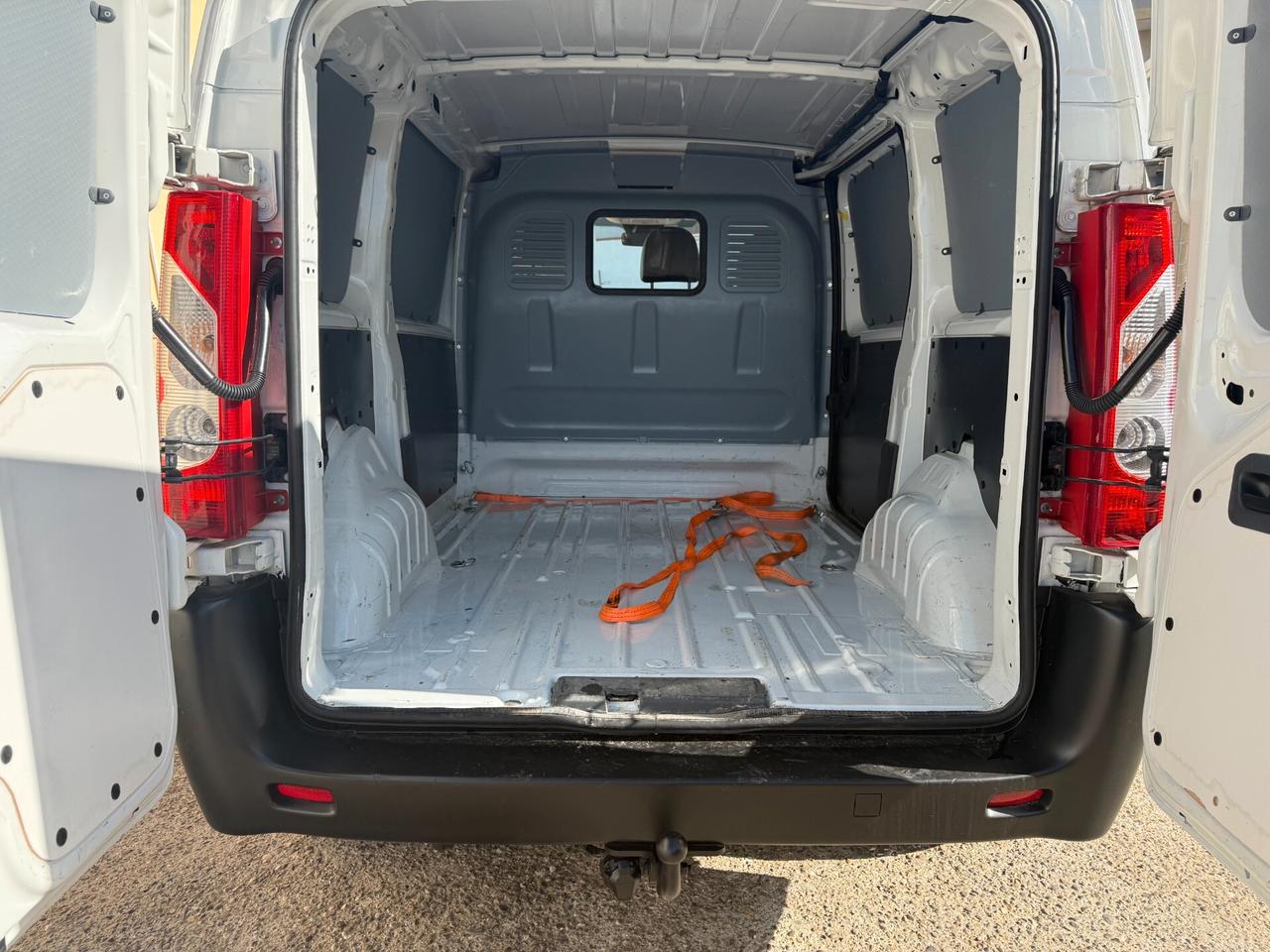 Fiat scudo 1600 autocarro gancio traino