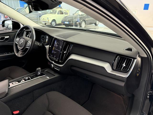 VOLVO XC60 B5 AWD Geartronic Momentum PROMO