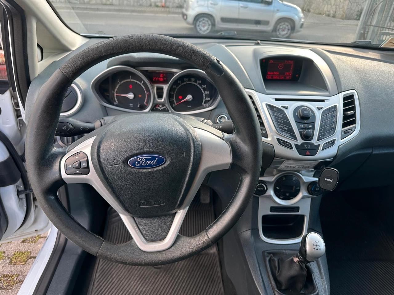 Ford Fiesta 1.6 TDCi 95 CV 5p. Titanium-2010