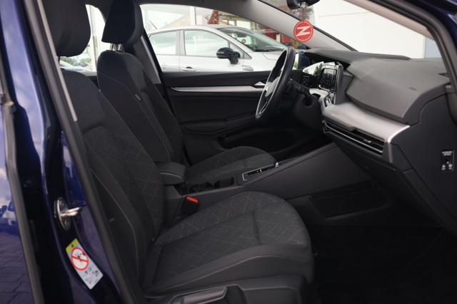 VOLKSWAGEN Golf 1.0 eTSI EVO DSG Life