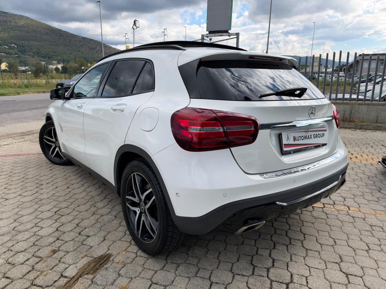 Mercedes-benz GLA 200 d Automatic 4Matic Premium Night Edition
