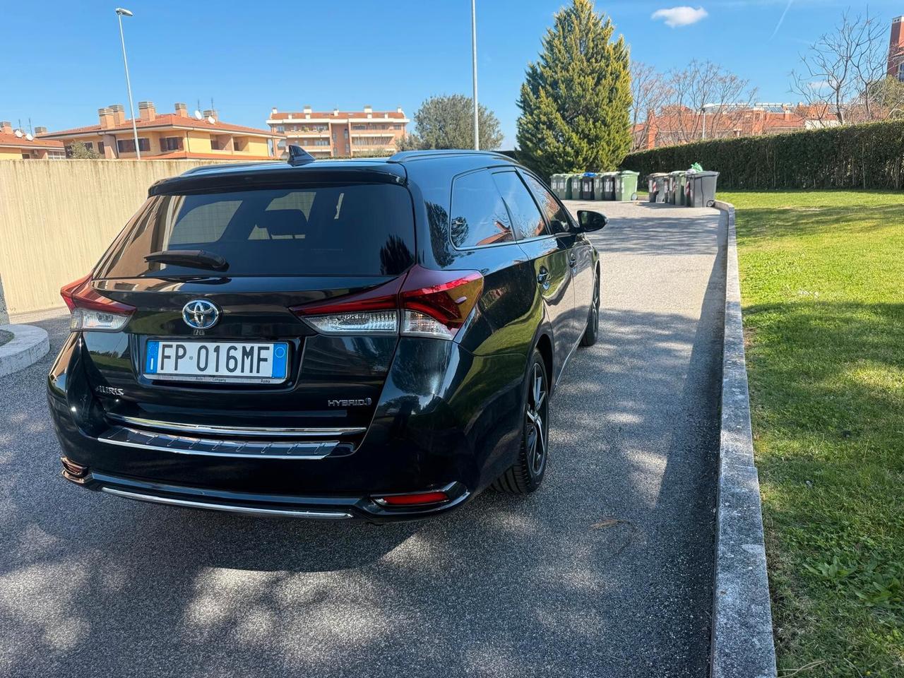 Toyota Auris touring sport ibrida