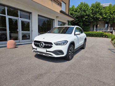 MERCEDES GLA (H247) GLA 250 e hybrid E...