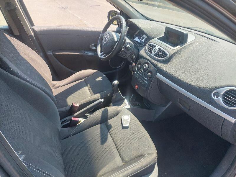 Renault Clio 1.2 75CV 5P Gomme Nuove NEOPATENTATI