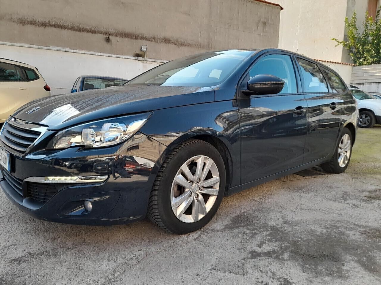 Peugeot 308 BlueHDi 120 S&S SW Allure