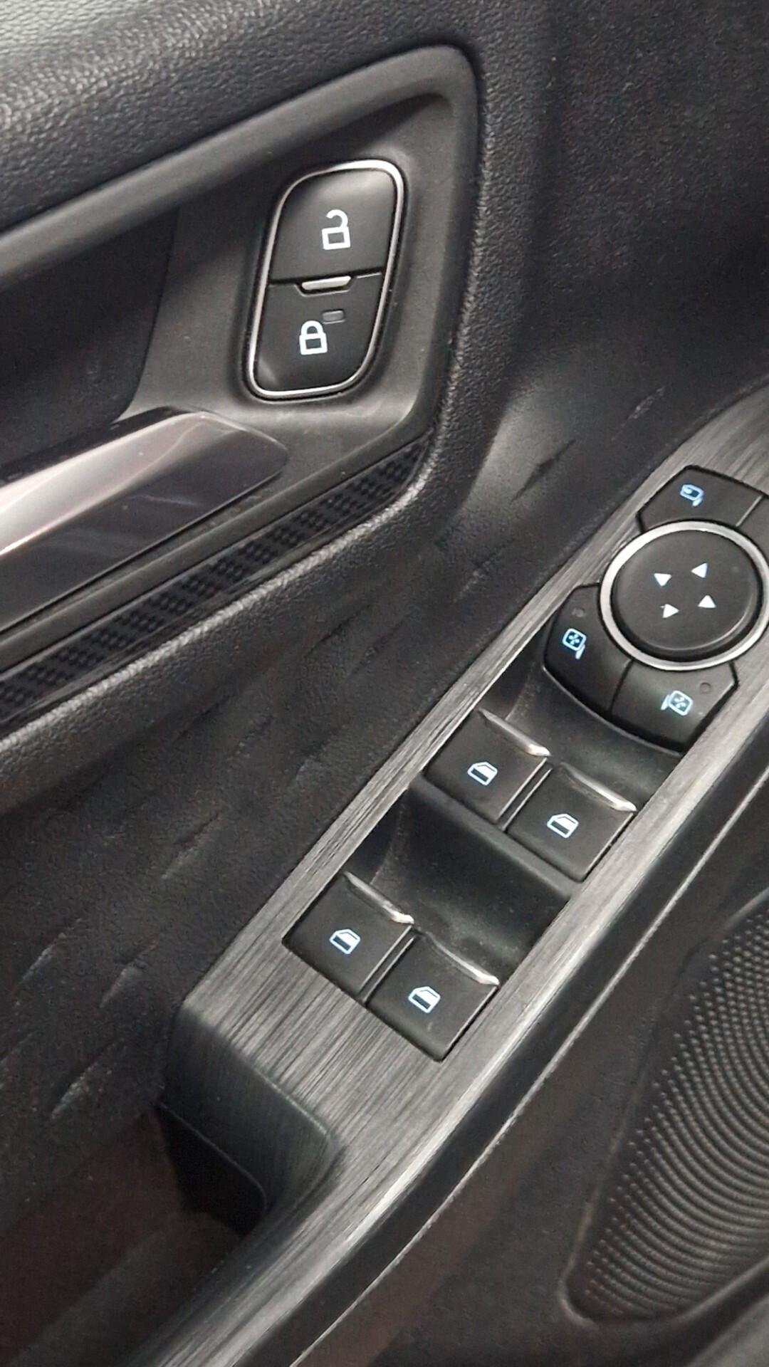 Ford Kuga 1.5 EcoBoost 2WD ST-Line Retrocam navi usb