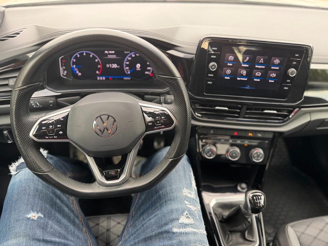 VOLKSWAGEN T-ROC 1.5TURBO BENZINA