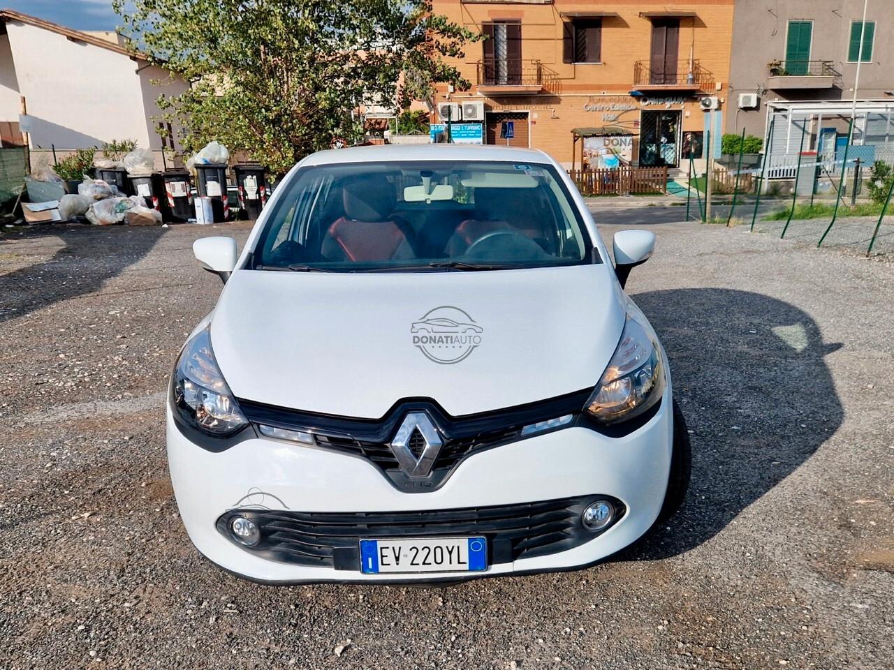 Renault Clio NEOPATENTATI