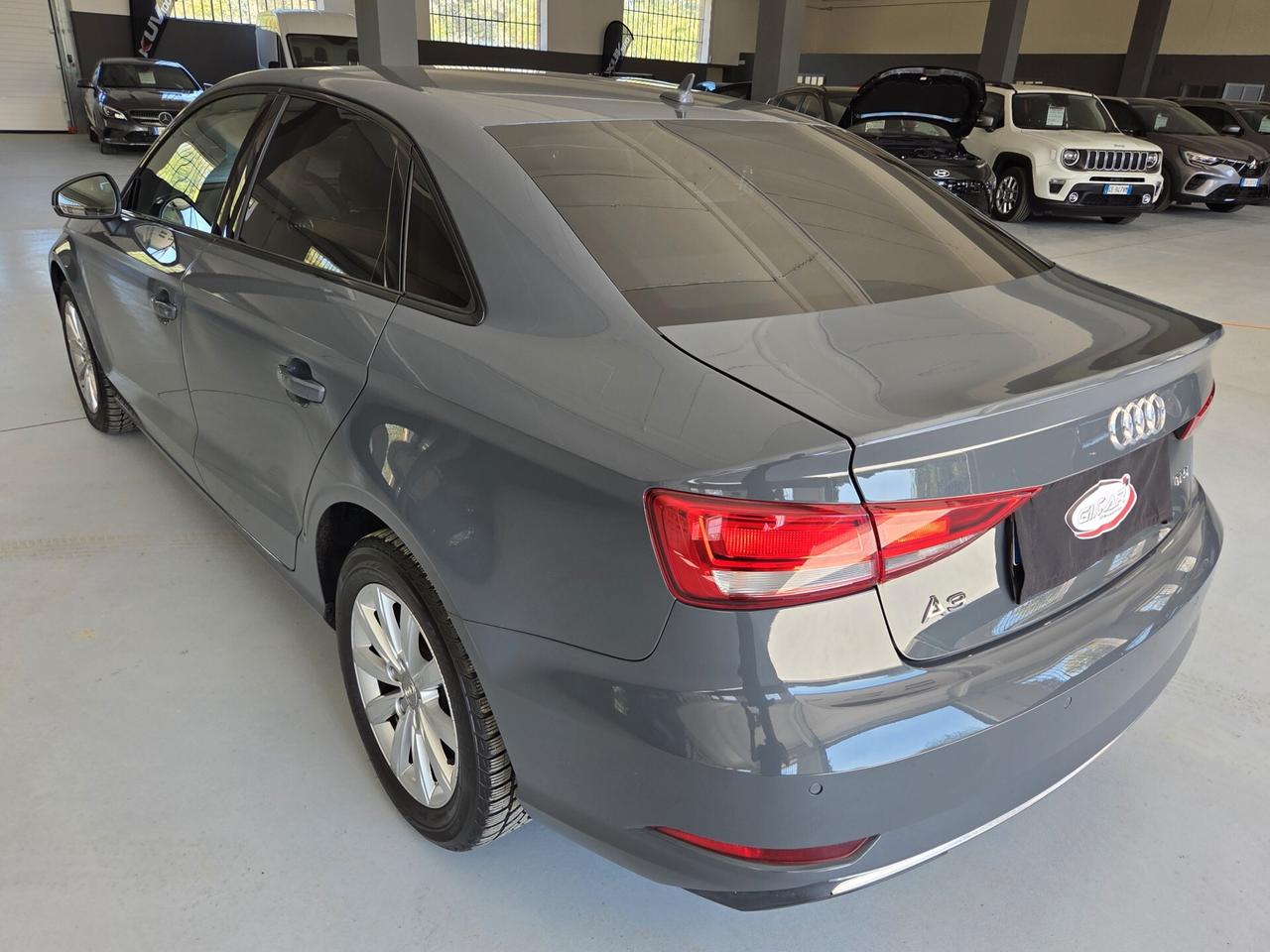 Audi A3 Sedan 1.0 TFSI Design 116cv