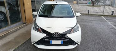 TOYOTA Aygo 1.0 VVT-i 69 CV 5p x-play -2016