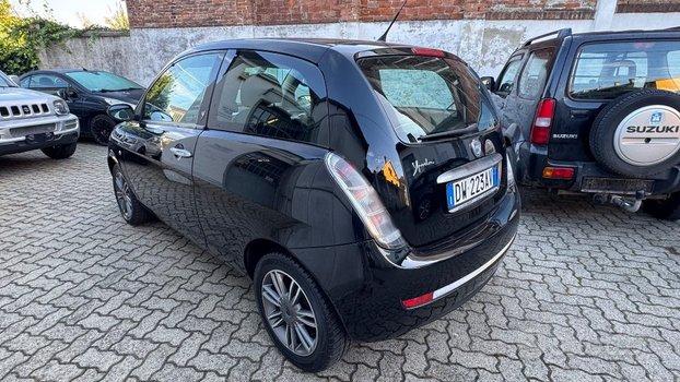 LANCIA Ypsilon 1.2 Oro 36000 KM.!!!