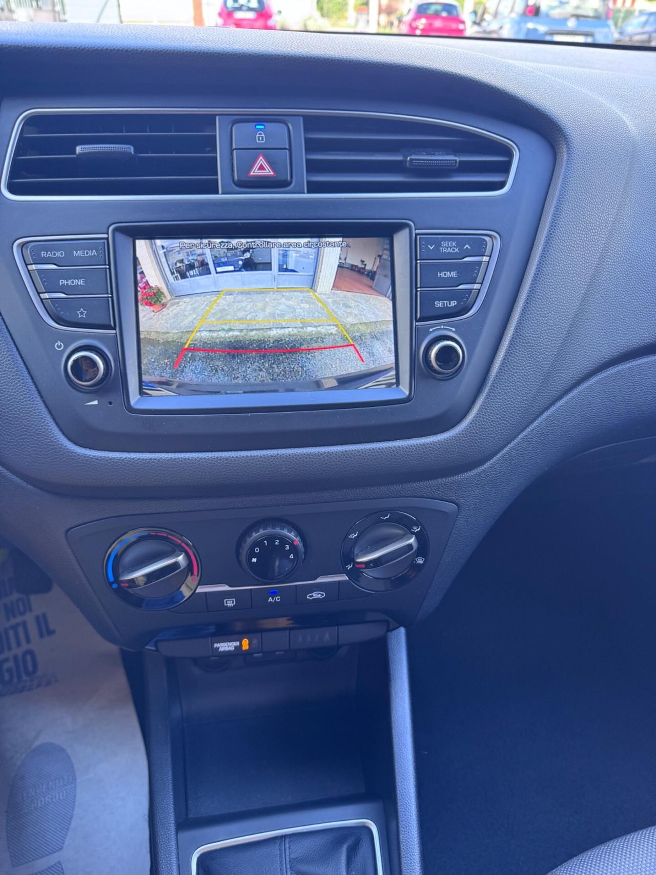 Hyundai i20 1.2 5 porte Tech