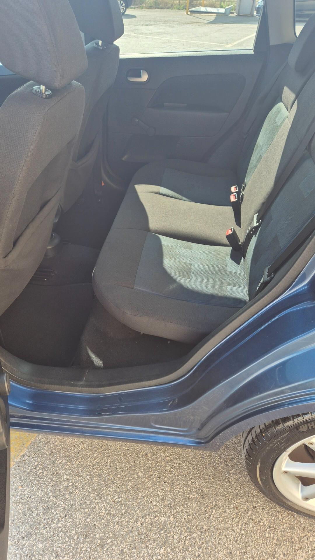 Ford Fiesta 1.4 TDCi 5p. Titanium sono 100.000 km