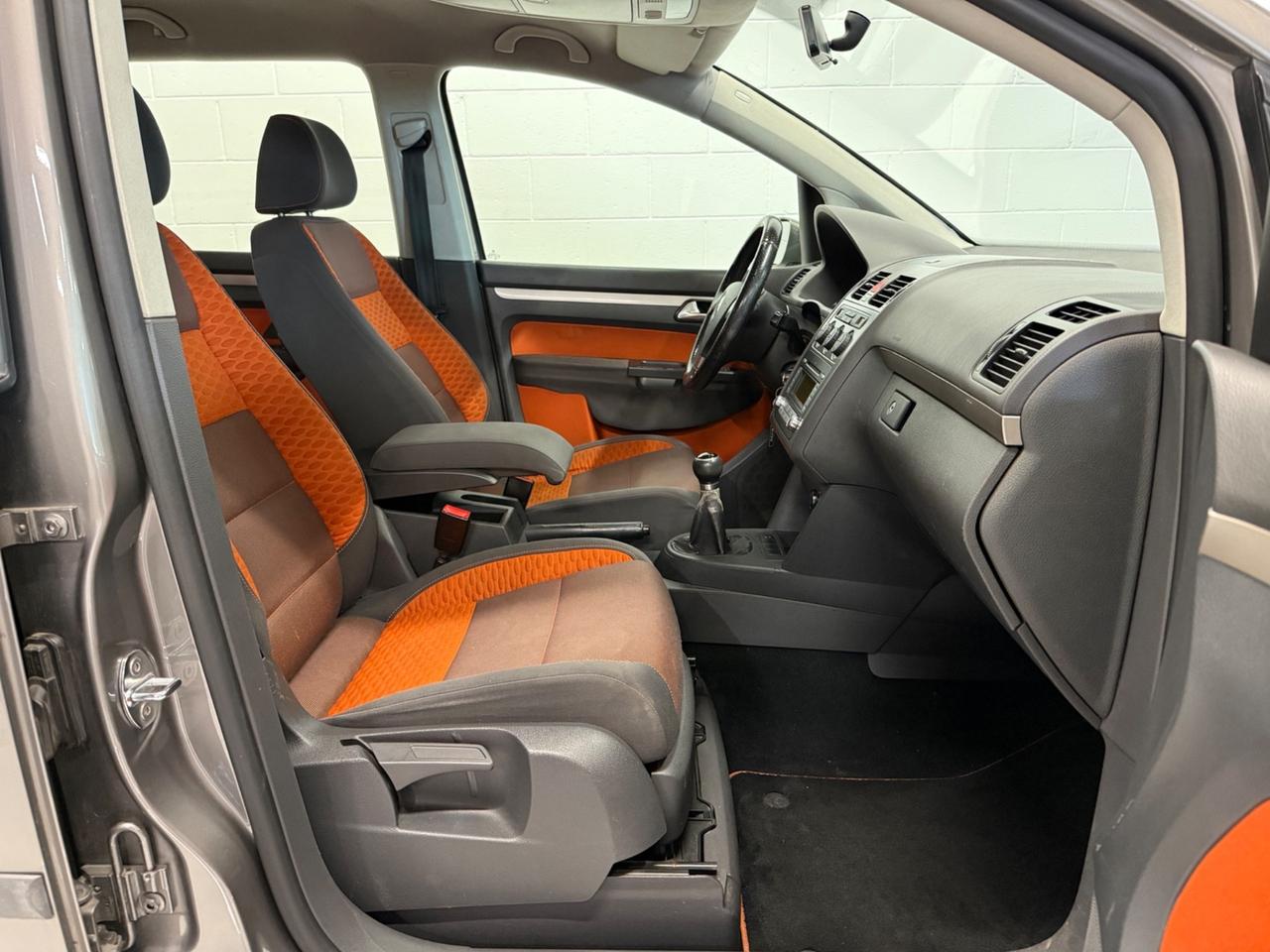 Volkswagen Touran 1.9 TDI 105CV DPF Highline 7 POSTI