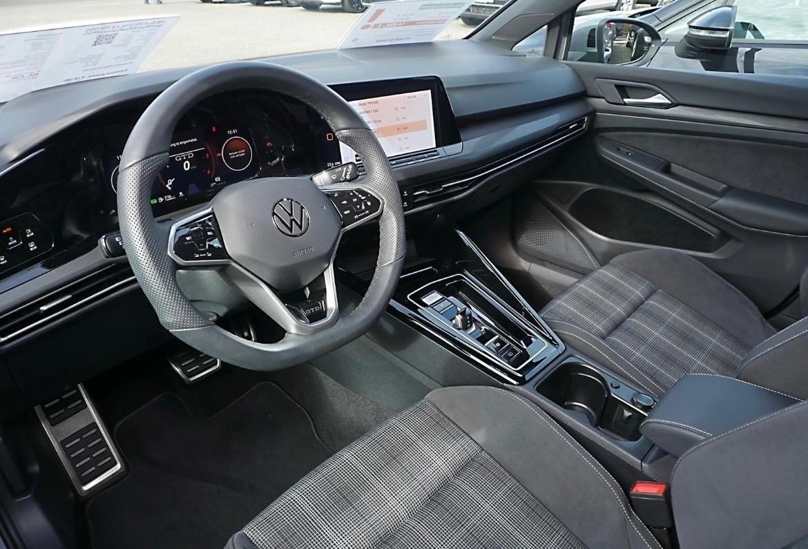 Volkswagen Golf VIII GTD 2.0 TDI MATRIX IQ