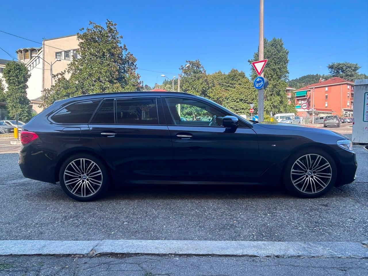 Bmw 530 5 series 530 d M Sport #11850